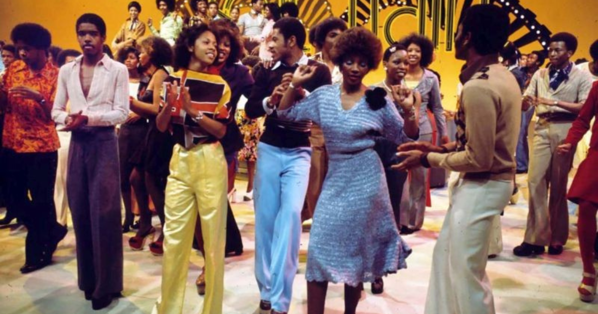 Woman 70s Soul Train fashion